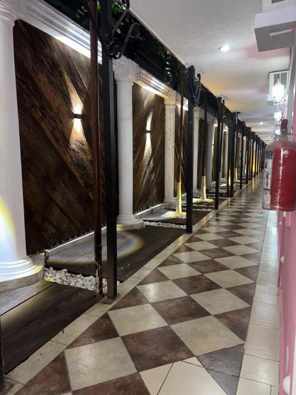 Hotel La Casona Villahermosa Bagian luar foto